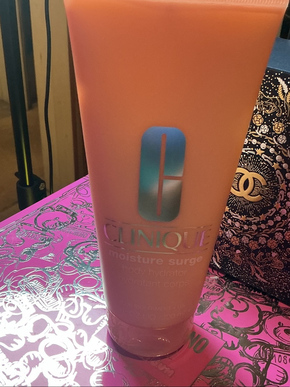Clinique Moisture Surge Hydrating Body Cream - Coral Peach